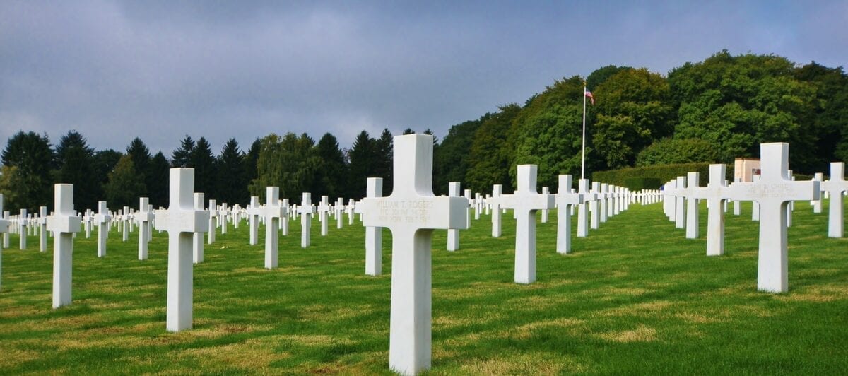grave stones luxembourg american cemetery