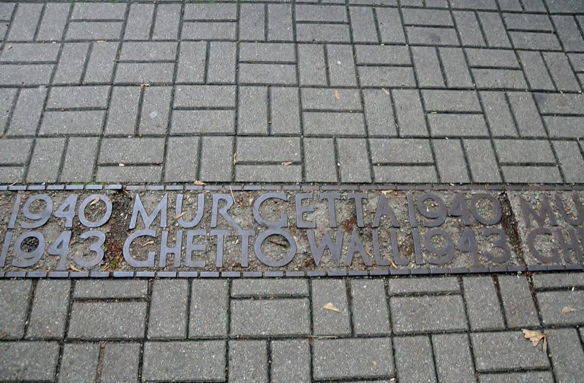 warsaw tours, warsaw jewish ghetto, ugly truth,